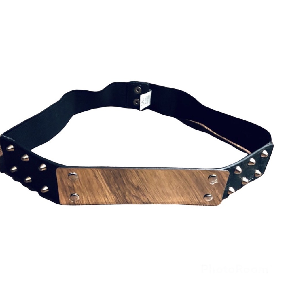 Black Belt w/ Gold Plate Buckle & Studs | Sz. M/L